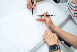一級建造師建筑專業一年能掙多少？