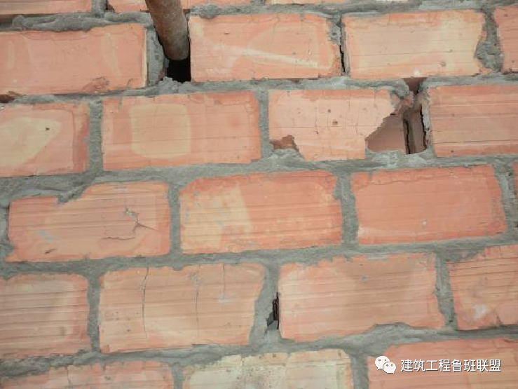 墻面為什么總開裂?15個原因,施工請注意! 第4張 墻面為什么總開裂?15個原因,施工請注意! 第4張